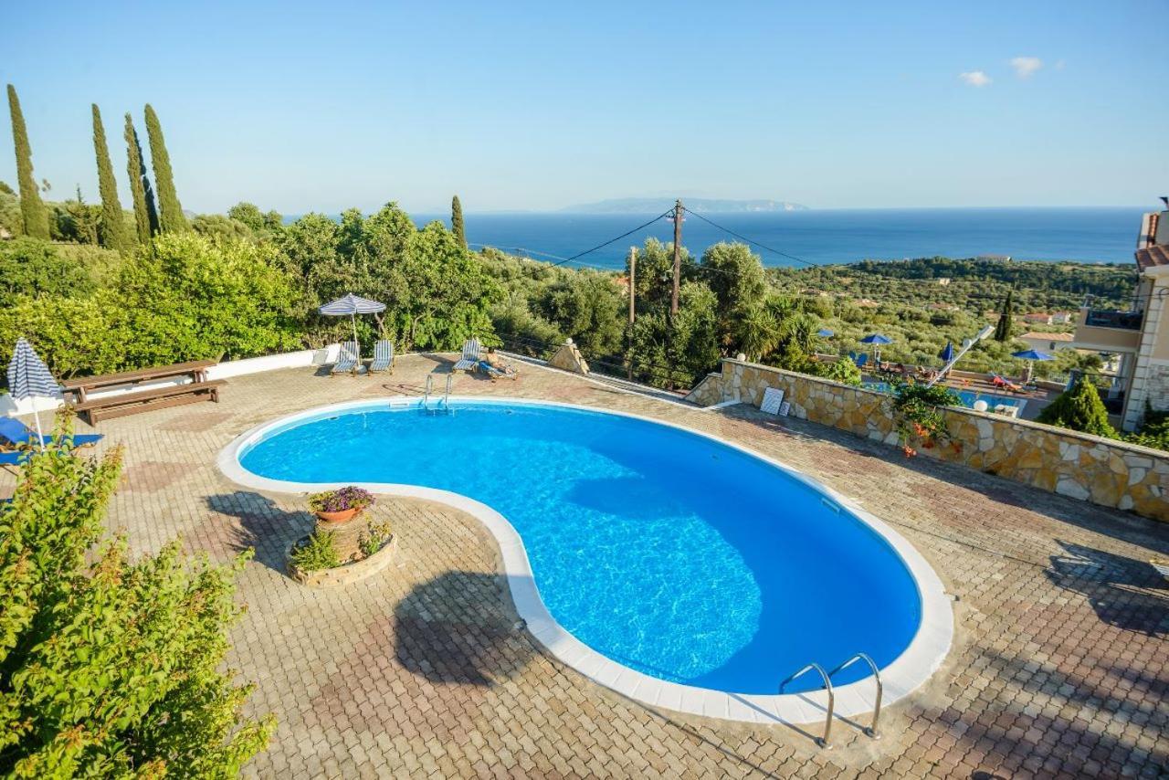 Liogerma Studios Τραπεζάκι Εξωτερικό φωτογραφία