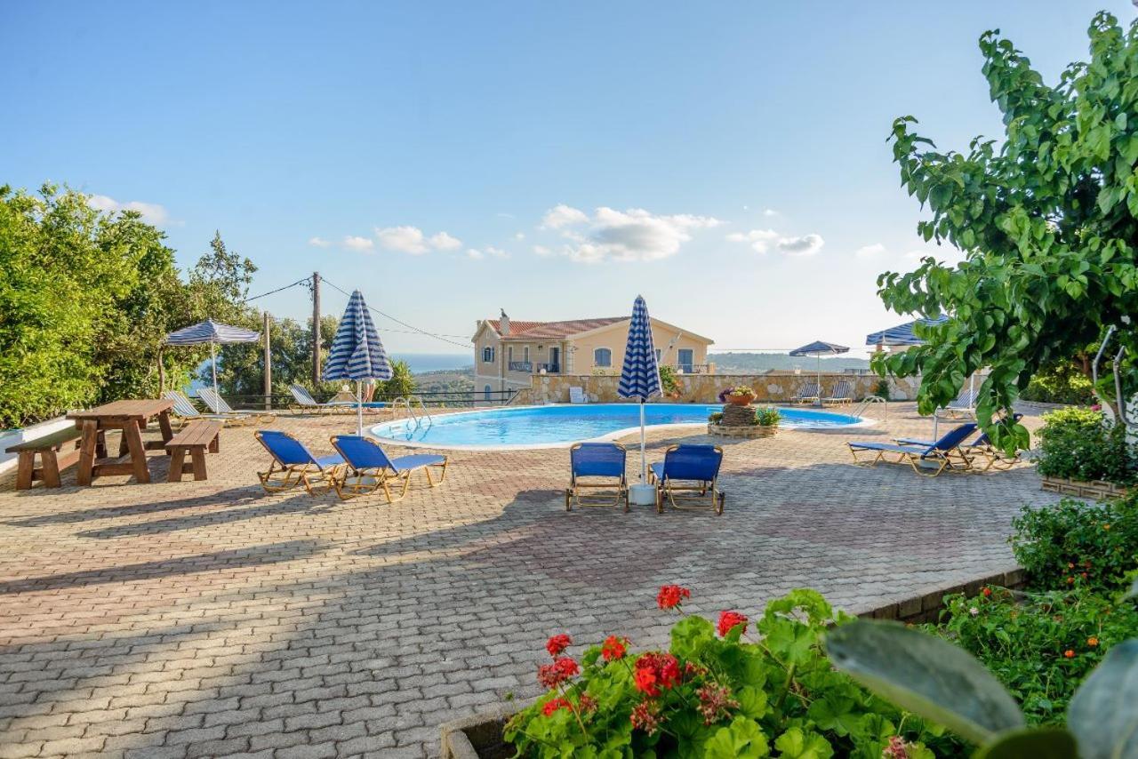 Liogerma Studios Τραπεζάκι Εξωτερικό φωτογραφία