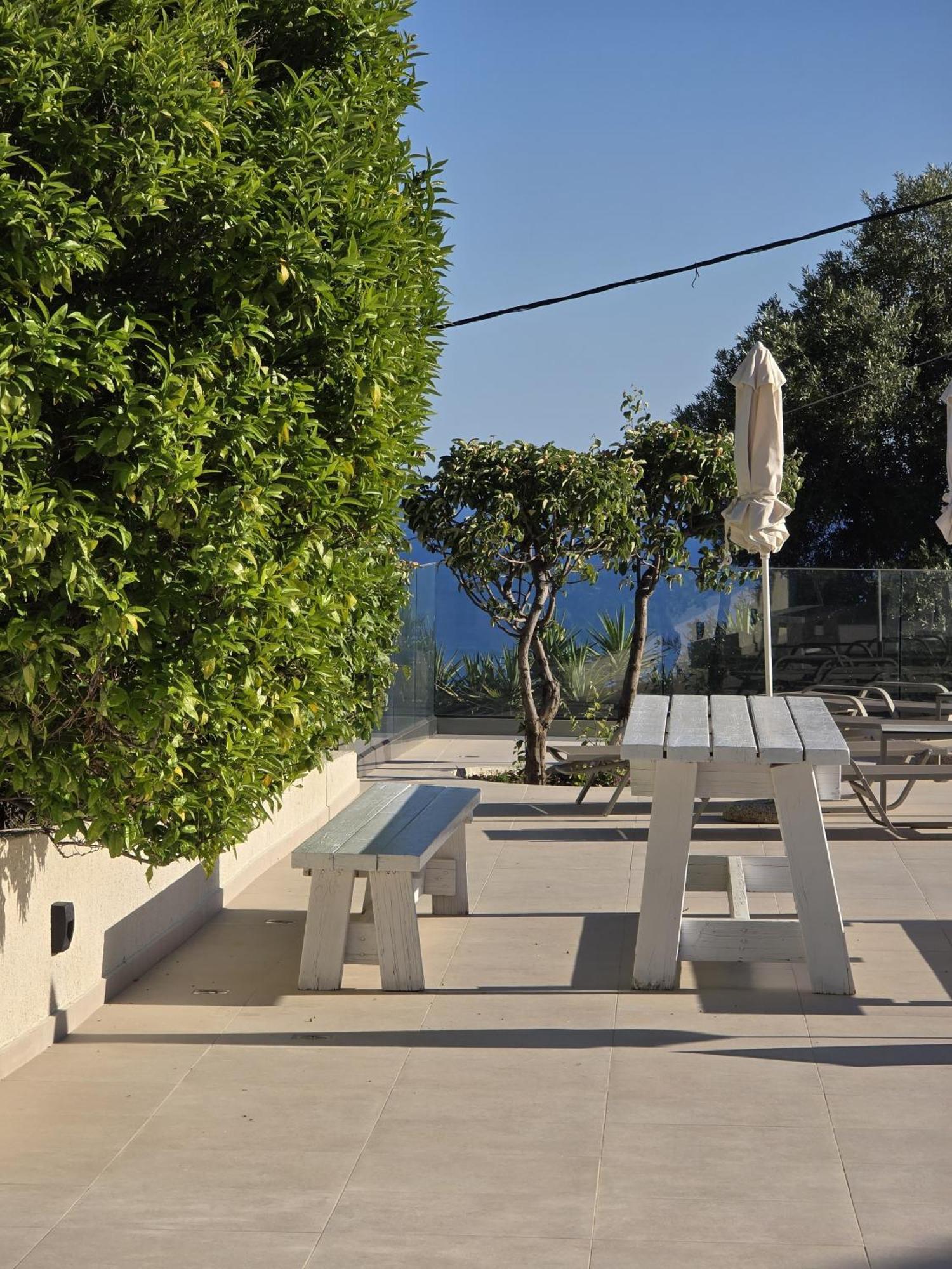 Liogerma Studios Τραπεζάκι Εξωτερικό φωτογραφία